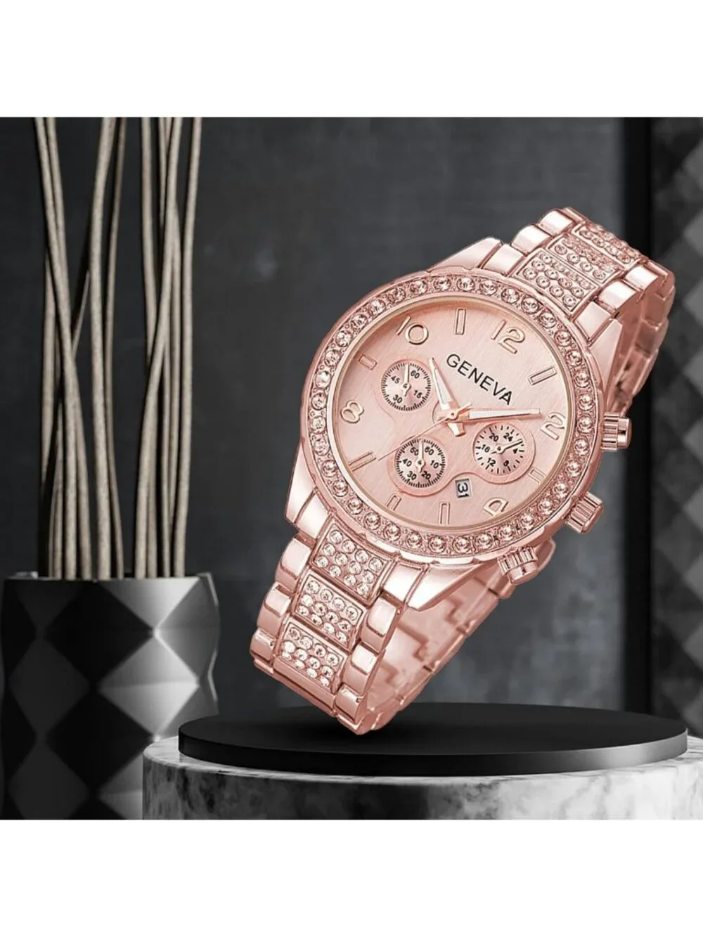 Luxury Unisex Crystal Diamond Quartz Watch - Rose Gold & Silver Elegant
